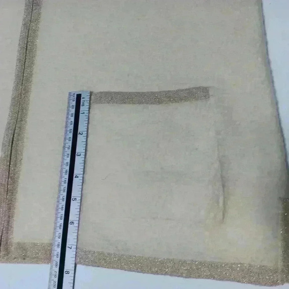 Vintage 💯 Wool full zip gold trim sweater. Ladies XL Petite - Picture 11 of 11